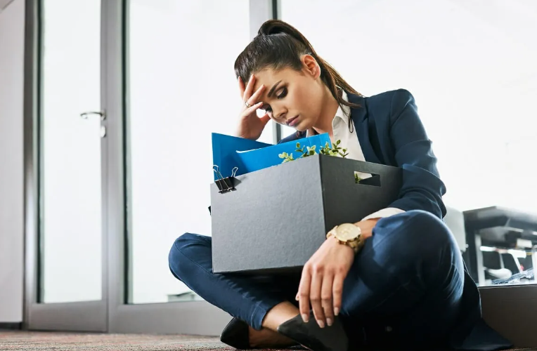 Kredi Kartı İşsizlik Sigortası Nedir? Avantajları, Şartları ve Detaylar